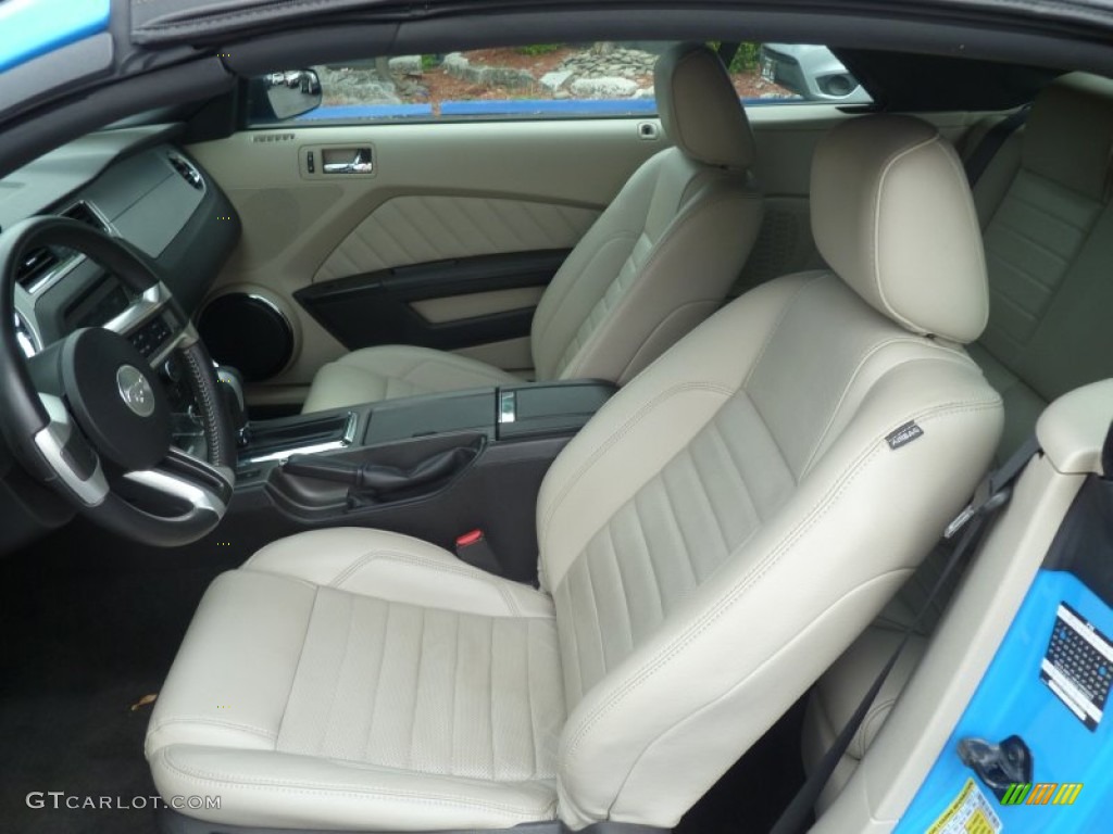 2010 Mustang V6 Premium Convertible - Grabber Blue / Saddle photo #9