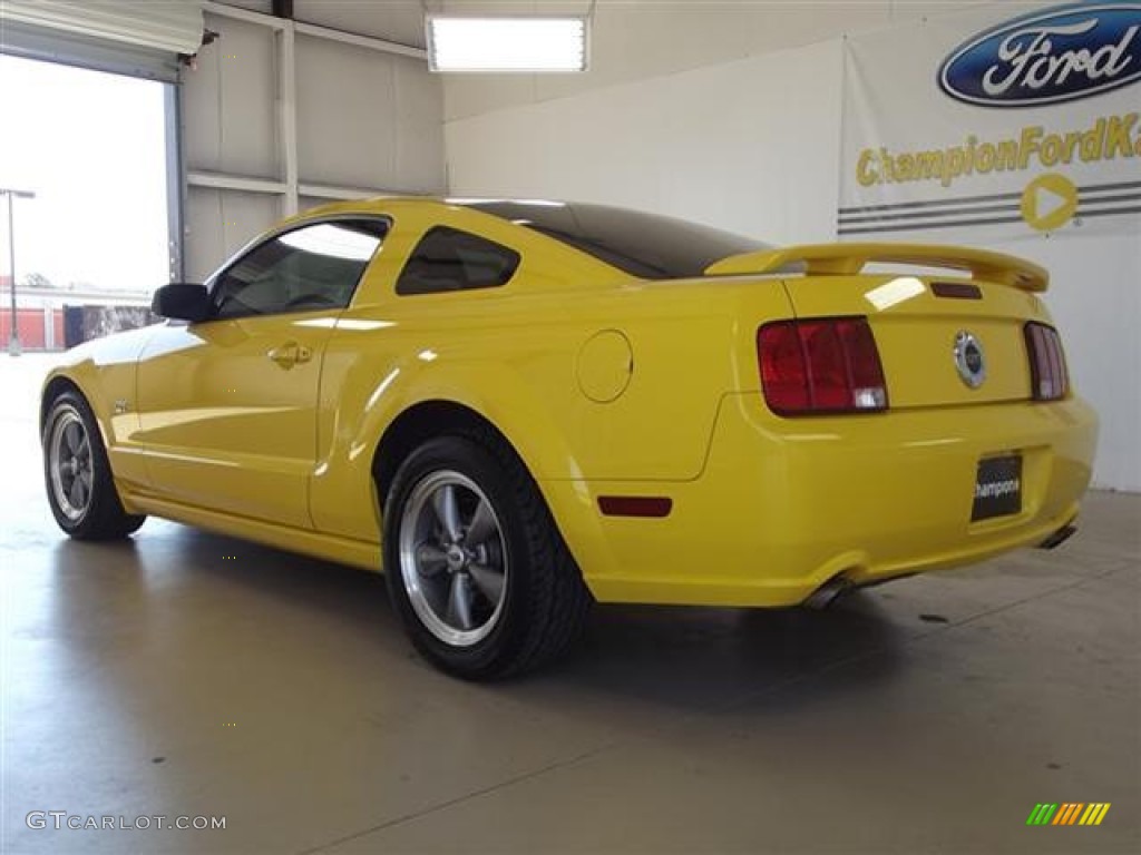 2006 Mustang GT Premium Coupe - Screaming Yellow / Black photo #6