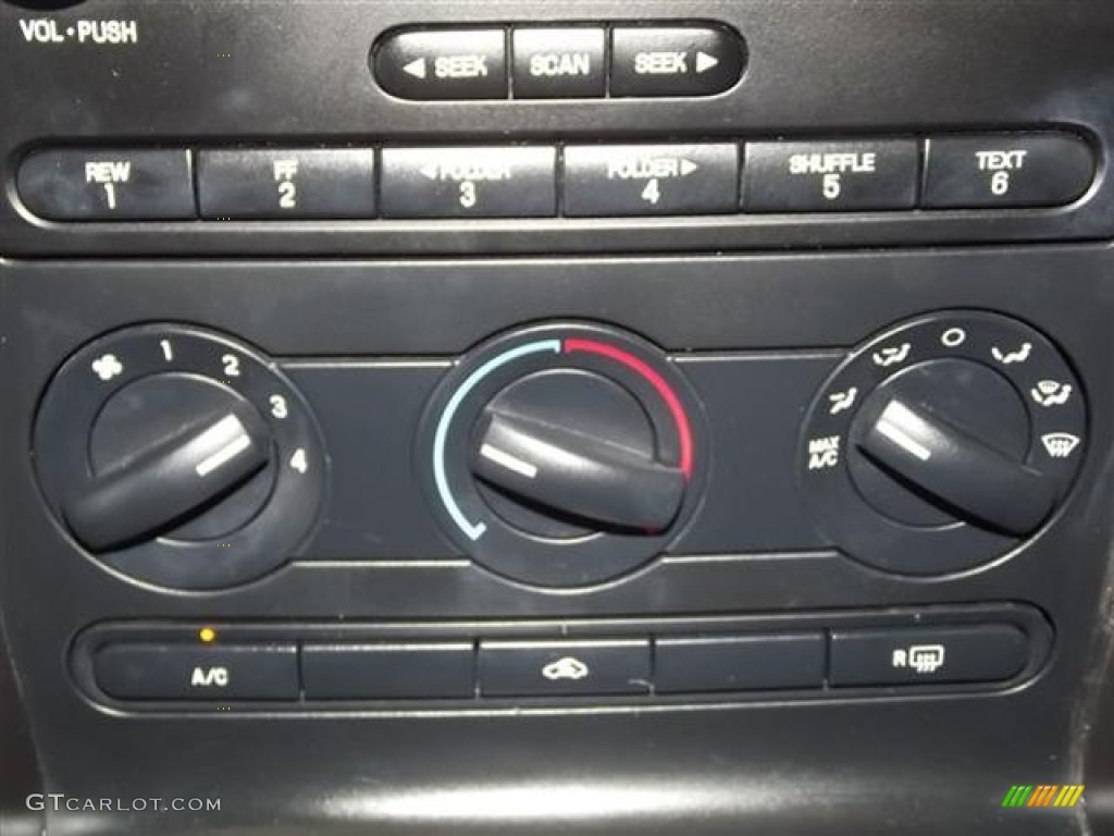 2006 Ford Mustang GT Premium Coupe Controls Photo #57600350