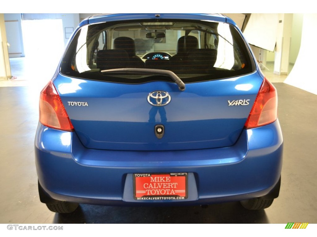 2008 Yaris 3 Door Liftback - Blazing Blue Pearl / Dark Charcoal photo #4