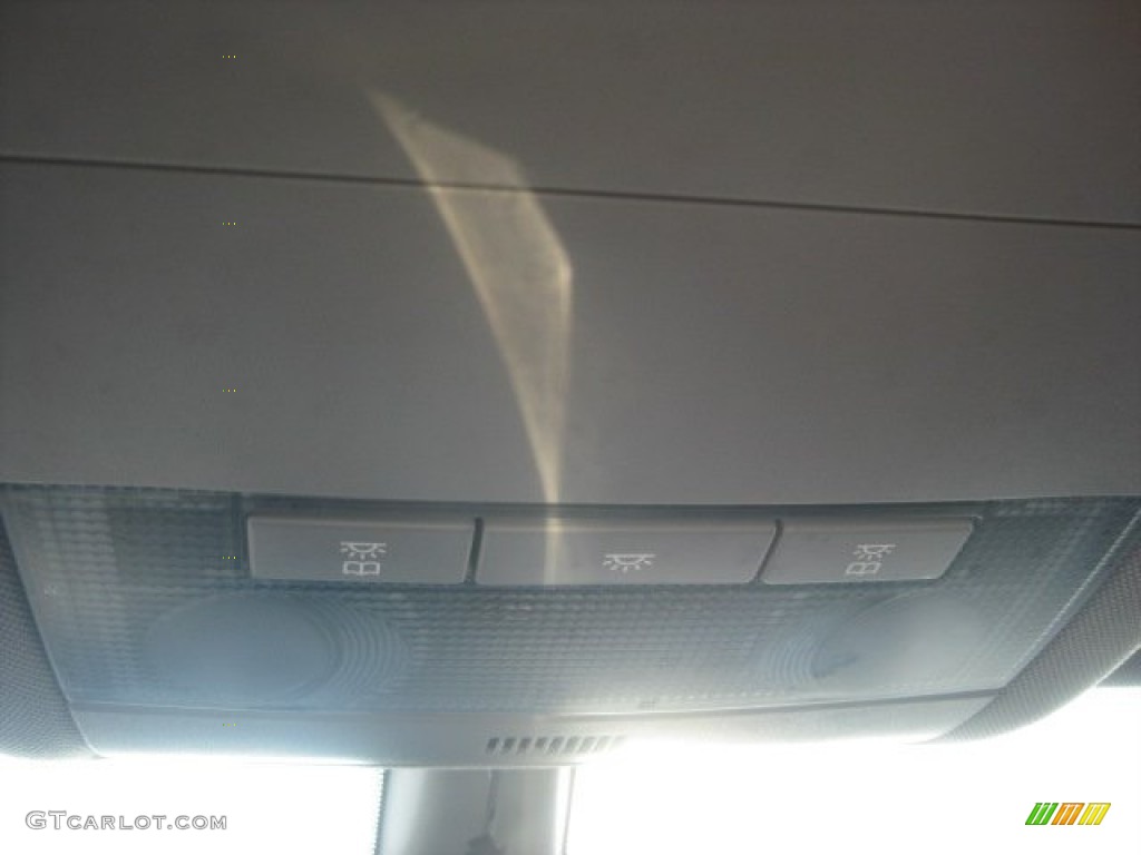 2008 Astra XE Sedan - Arctic White / Charcoal photo #31