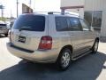 2005 Sonora Gold Pearl Toyota Highlander V6  photo #5