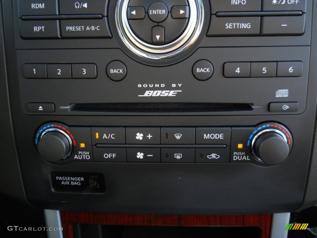 2008 Pathfinder LE V8 4x4 - Super Black / Graphite photo #20