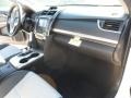 Super White - Camry SE Photo No. 18