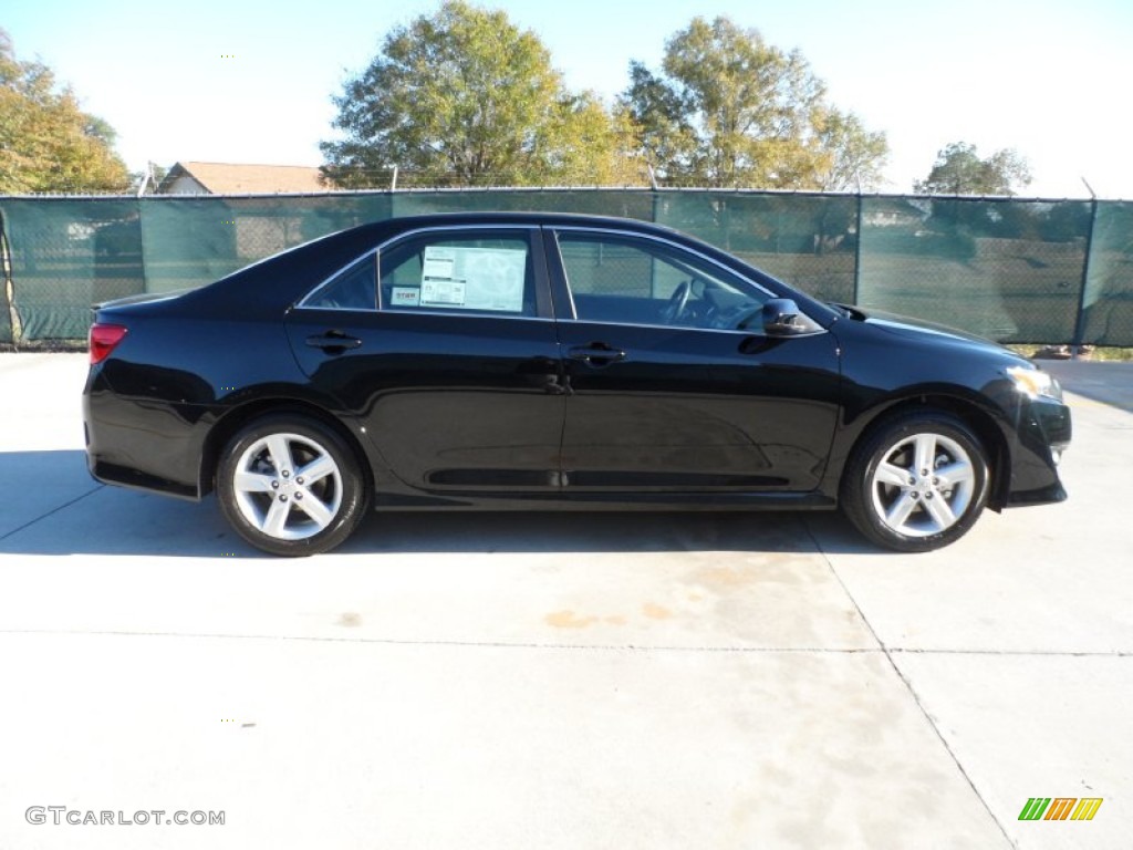 2012 Camry SE - Attitude Black Metallic / Black photo #2