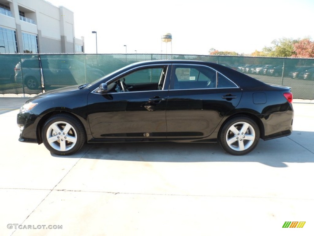 2012 Camry SE - Attitude Black Metallic / Black photo #6