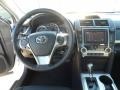 Super White - Camry SE Photo No. 25