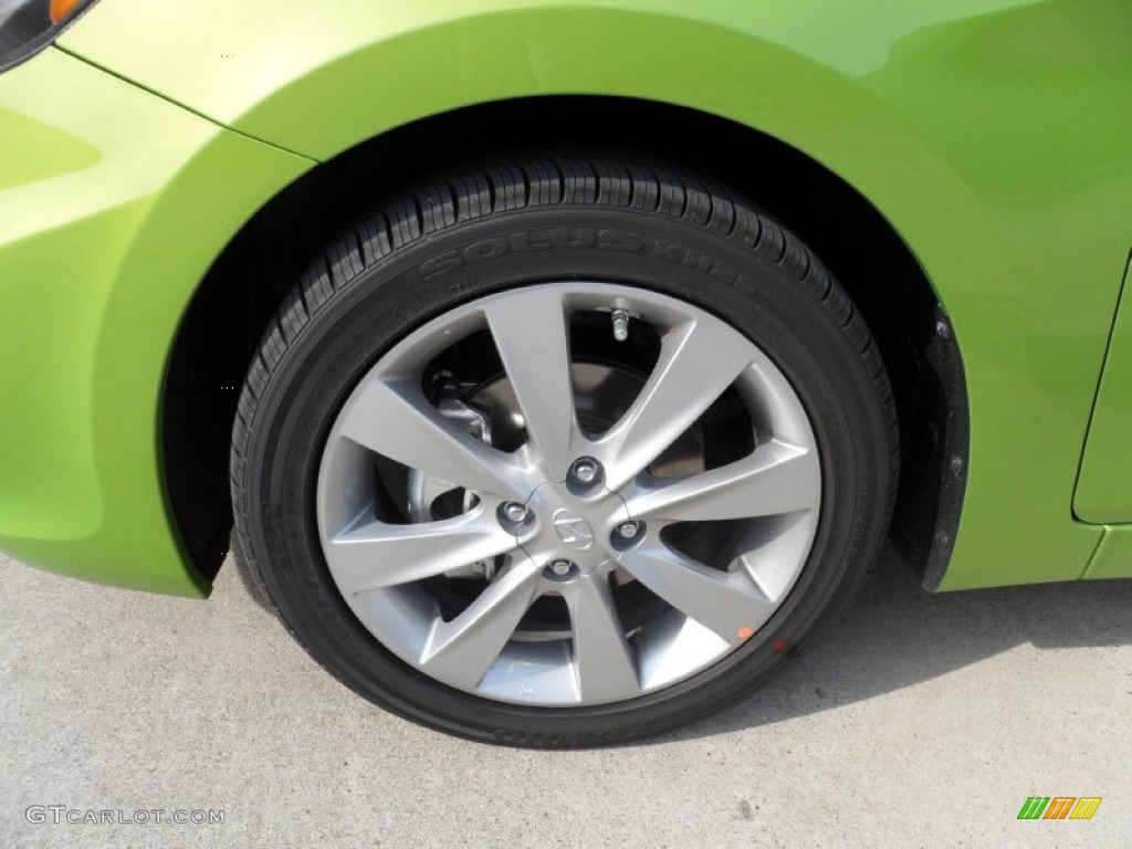 2012 Hyundai Accent SE 5 Door Wheel Photo #57613159
