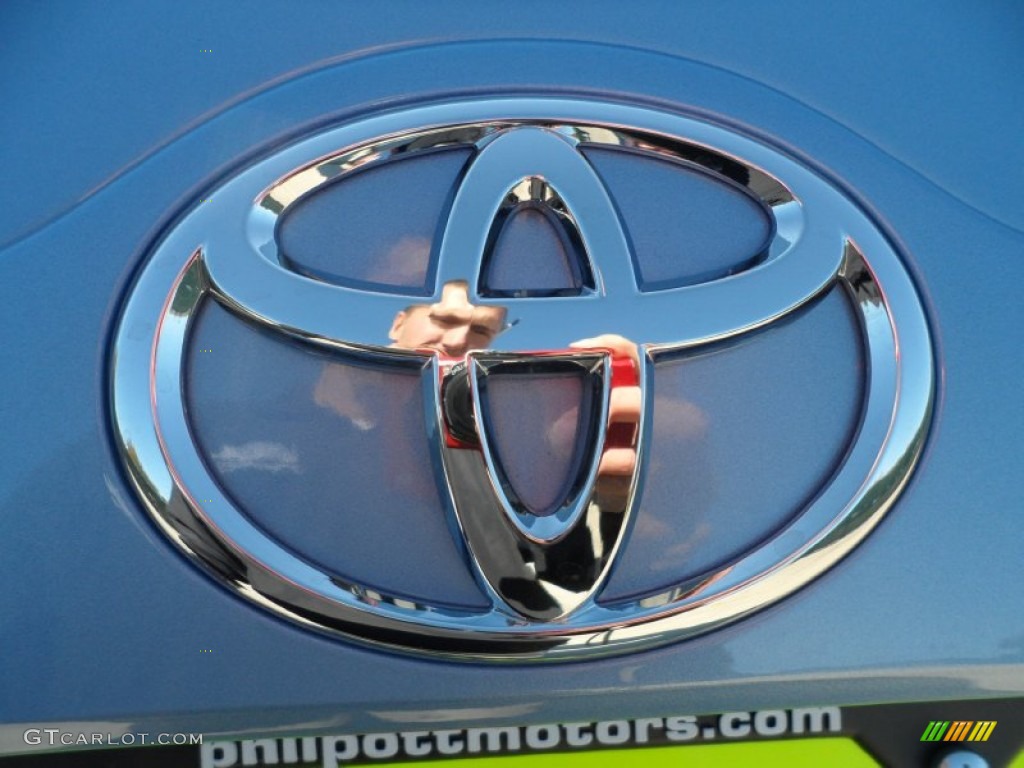 2012 Camry LE - Clearwater Blue Metallic / Ivory photo #16