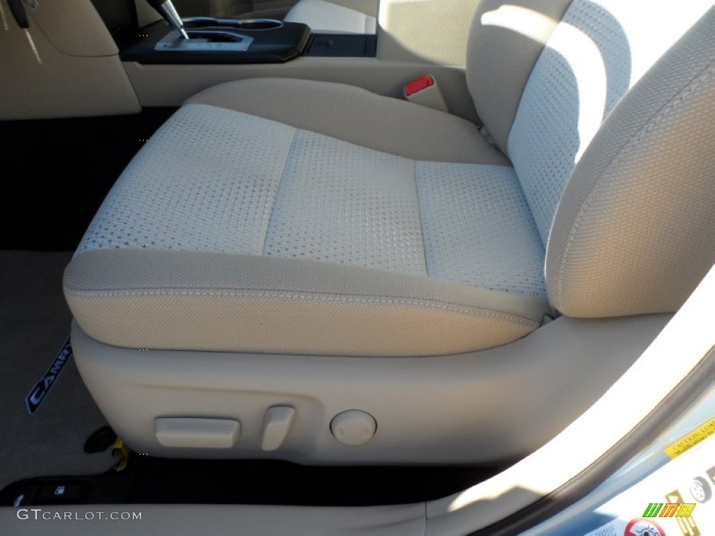 2012 Camry LE - Clearwater Blue Metallic / Ivory photo #26