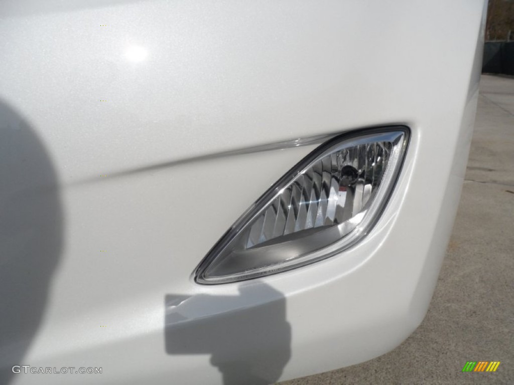2012 Elantra Limited - Shimmering White / Beige photo #10