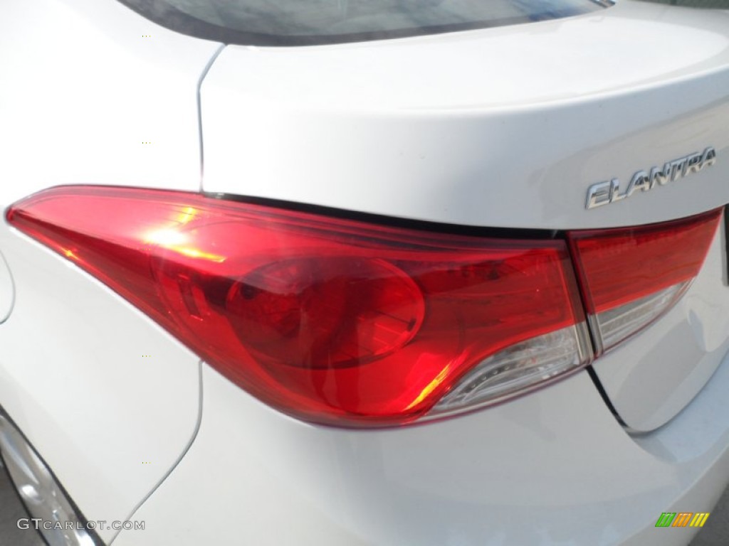 2012 Elantra Limited - Shimmering White / Beige photo #15