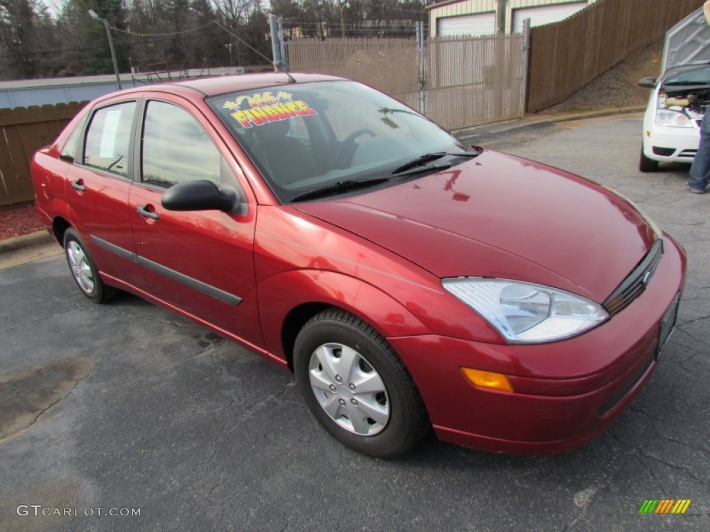 2000 Focus LX Sedan - Sangria Red Metallic / Medium Graphite photo #1