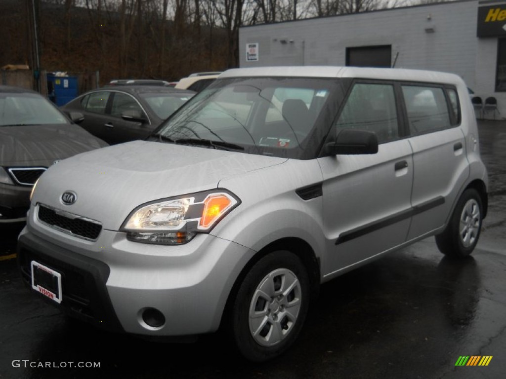 Bright Silver Kia Soul