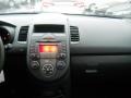 2010 Bright Silver Kia Soul 1.6  photo #17