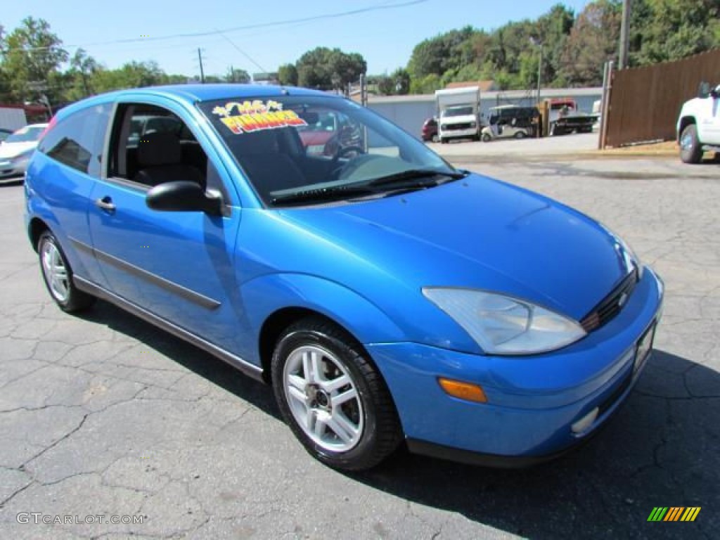 2000 Focus ZX3 Coupe - Light Sapphire Blue Metallic / Medium Graphite photo #1