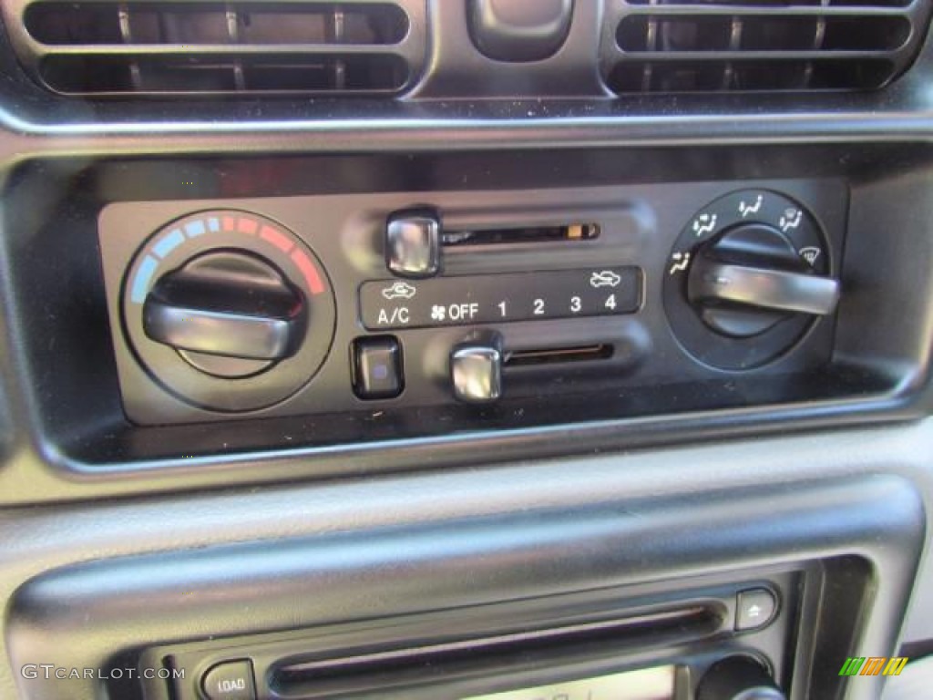 2000 Isuzu Amigo S Controls Photos