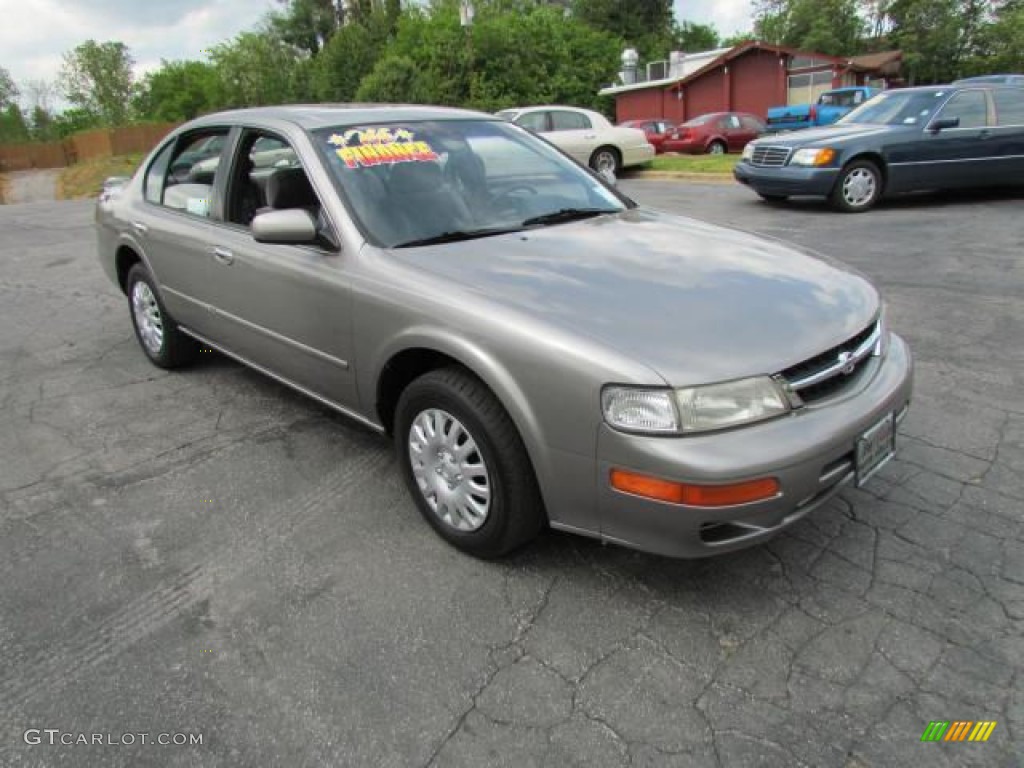 1999 Maxima GXE - Sterling Mist Metallic / Charcoal Black photo #1