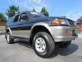 Solano Black Pearl - Montero Sport XLS 4x4 Photo No. 13