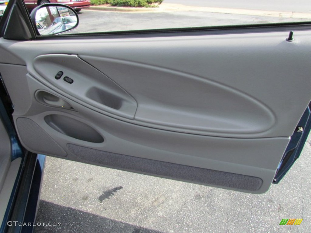 1999 Ford Mustang V6 Coupe Light Graphite Door Panel Photo #57622456