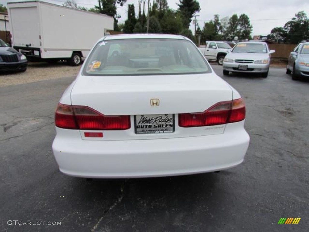 1998 Accord EX V6 Sedan - Taffeta White / Ivory photo #6