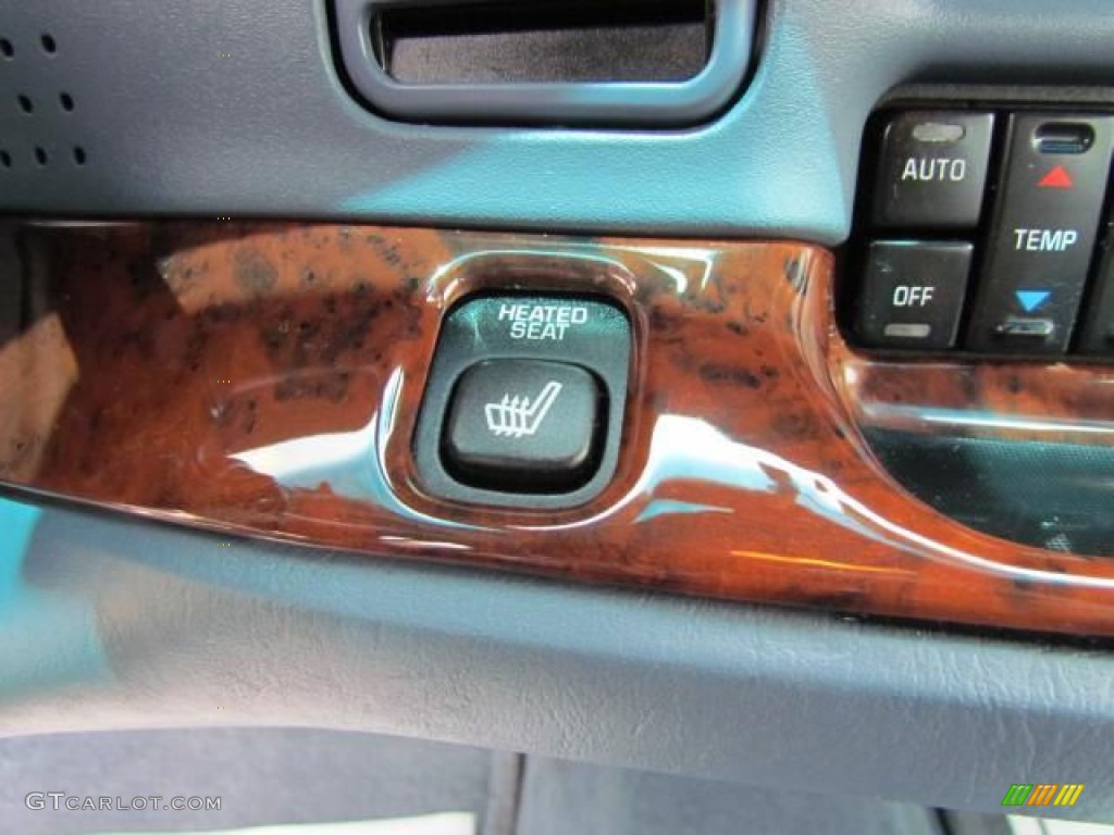 1997 Buick Park Avenue Sedan Controls Photo #57626899