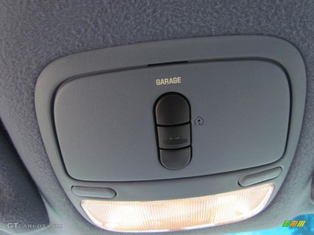 1997 Park Avenue Sedan - Bright White / Adriatic Blue photo #16