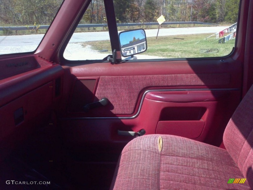 1988 Ford F150 XLT Lariat Regular Cab Scarlet Red Door Panel Photo #57629098