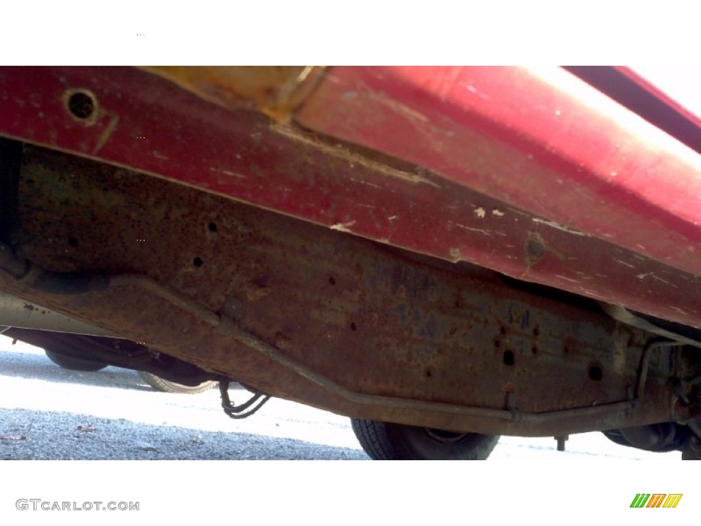 1988 Ford F150 XLT Lariat Regular Cab Undercarriage Photo #57629308