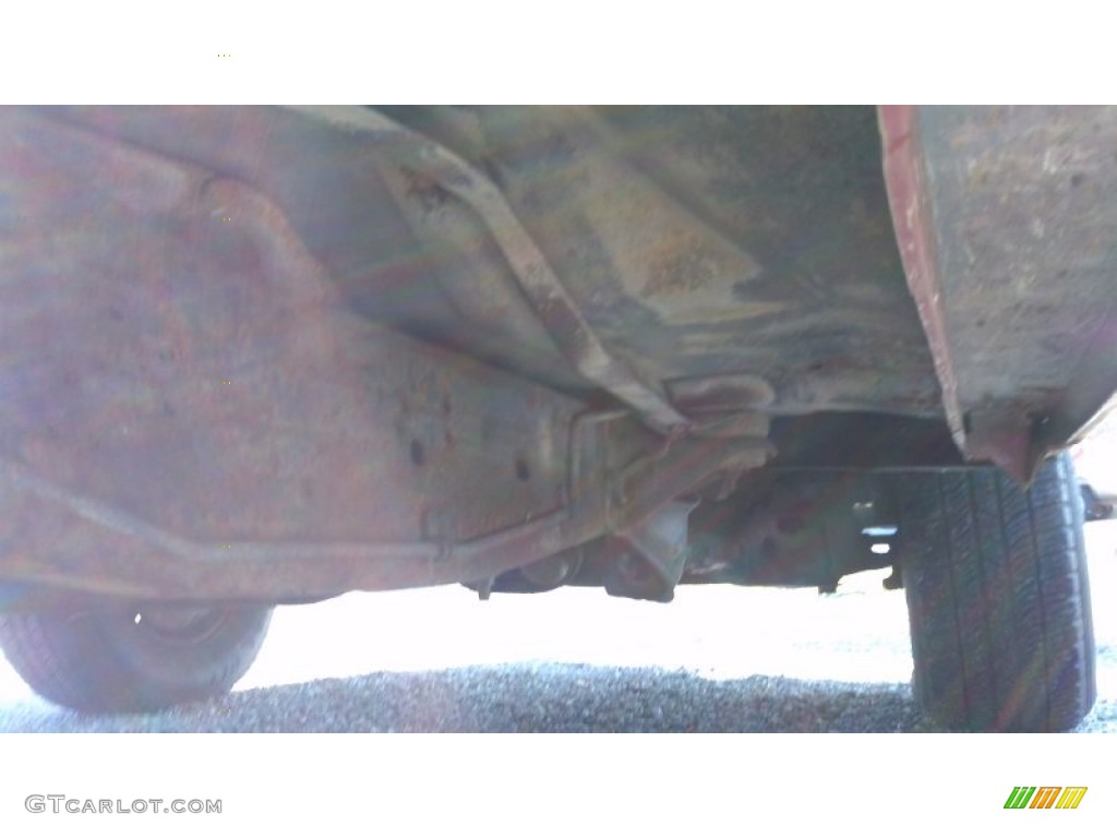 1988 Ford F150 XLT Lariat Regular Cab Undercarriage Photo #57629314