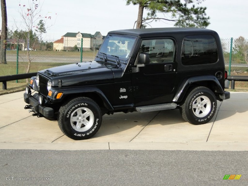 2004 Wrangler Sahara 4x4 - Black / Khaki photo #9