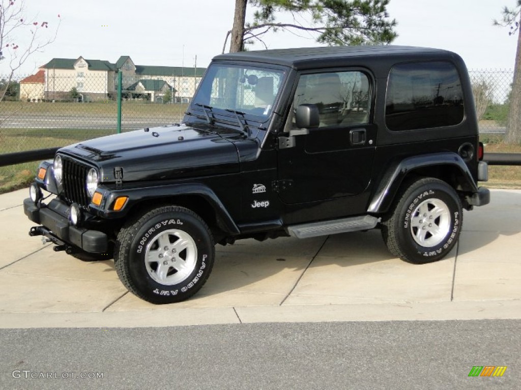 2004 Wrangler Sahara 4x4 - Black / Khaki photo #12
