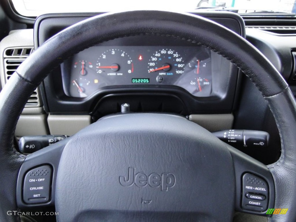 2004 Wrangler Sahara 4x4 - Black / Khaki photo #20