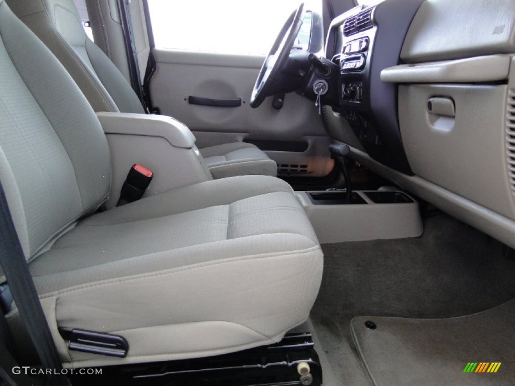 2004 Wrangler Sahara 4x4 - Black / Khaki photo #28