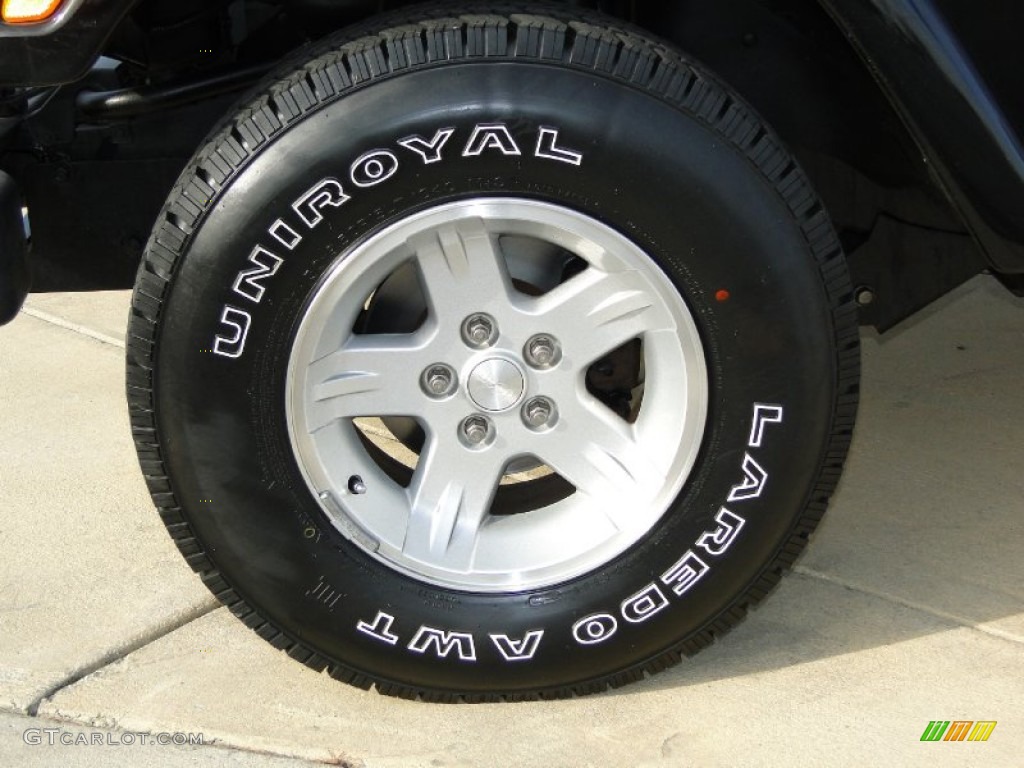 2004 Wrangler Sahara 4x4 - Black / Khaki photo #29