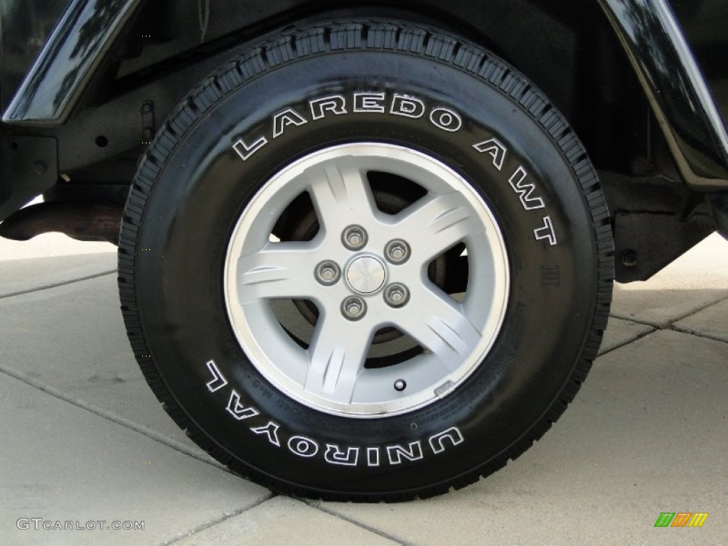 2004 Wrangler Sahara 4x4 - Black / Khaki photo #31