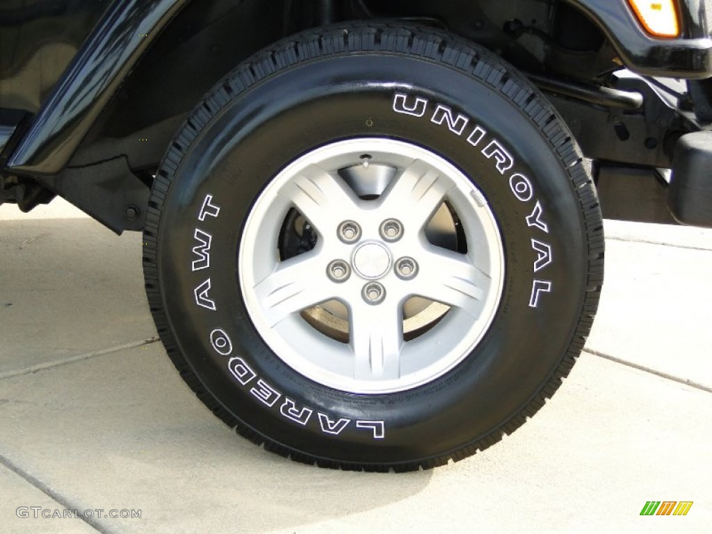 2004 Wrangler Sahara 4x4 - Black / Khaki photo #32