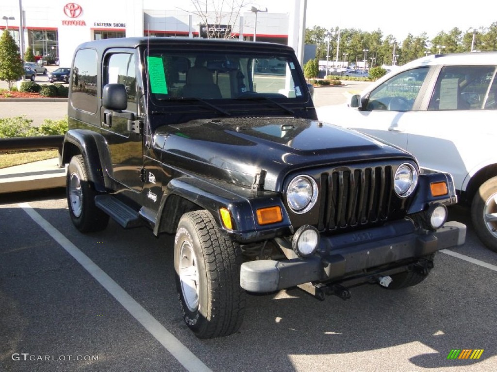 2004 Wrangler Sahara 4x4 - Black / Khaki photo #36