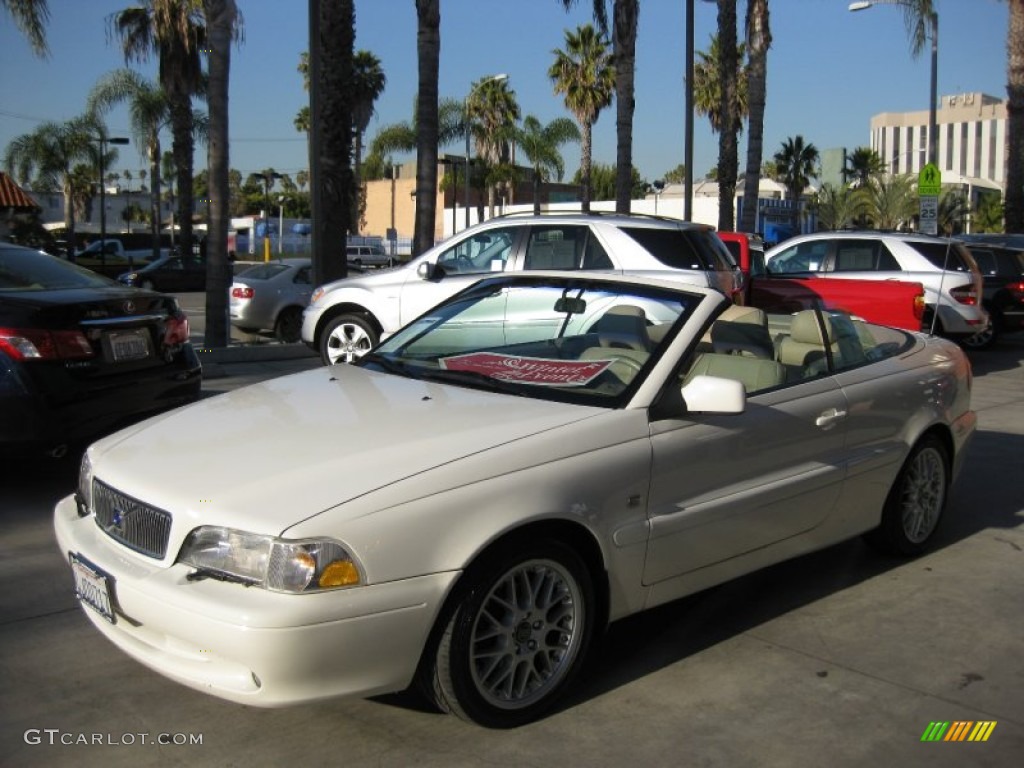 1999 C70 LT Convertible - White / Beige photo #24