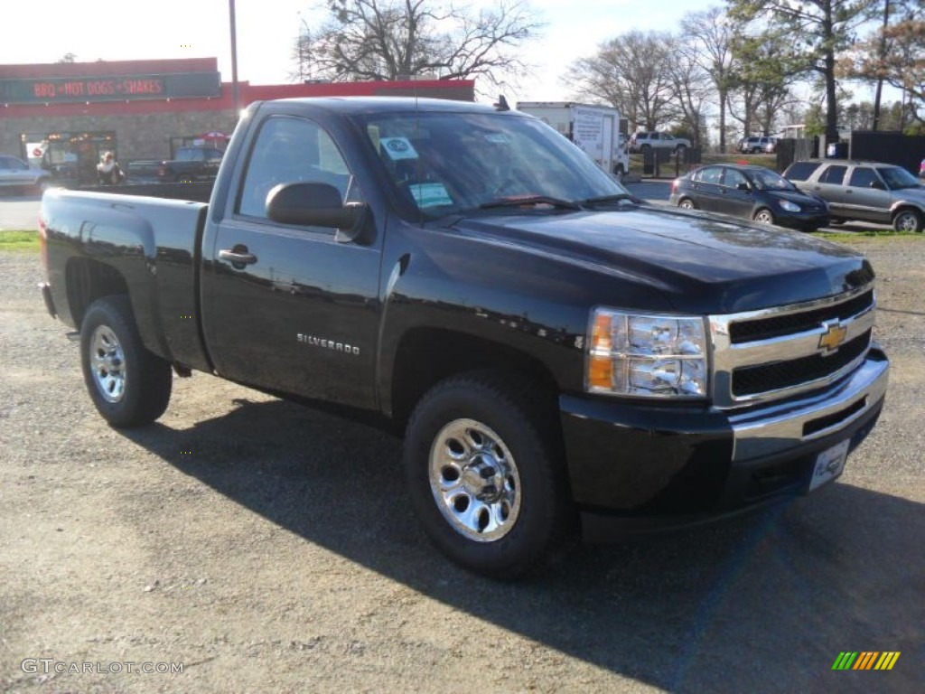 2011 Silverado 1500 LS Regular Cab 4x4 - Black / Dark Titanium photo #5