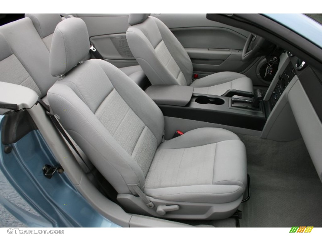 2006 Mustang V6 Deluxe Convertible - Windveil Blue Metallic / Dark Charcoal photo #28