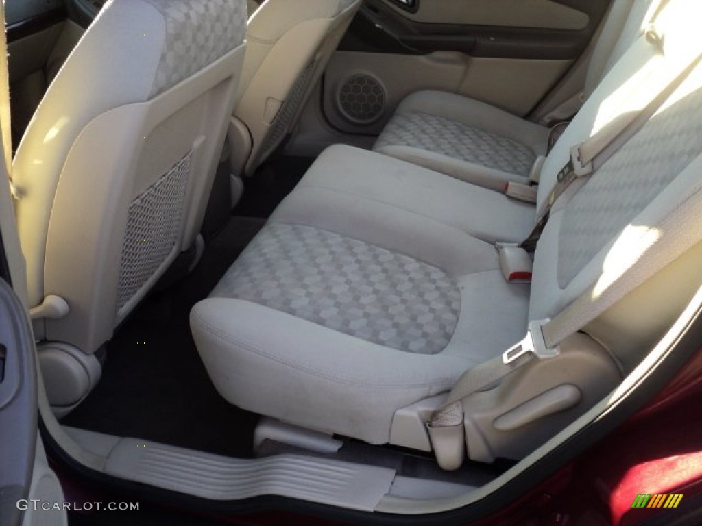 2005 Malibu Maxx LS Wagon - Sport Red Metallic / Neutral Beige photo #13