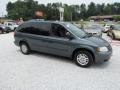 2005 Magnesium Pearl Dodge Grand Caravan SE  photo #4