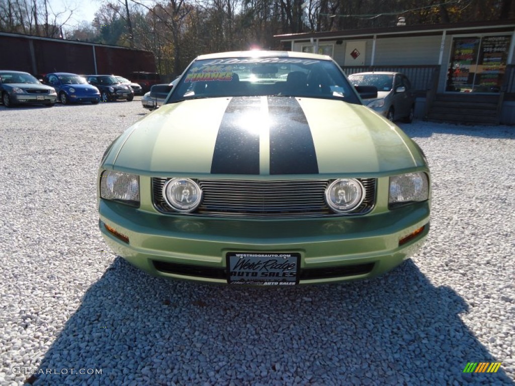 2005 Mustang V6 Deluxe Coupe - Legend Lime Metallic / Dark Charcoal photo #14