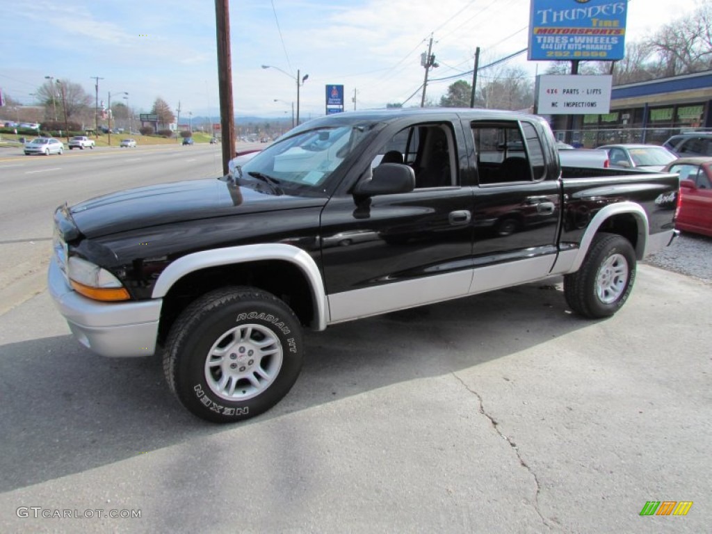 2004 Dakota SLT Quad Cab 4x4 - Black / Dark Slate Gray photo #18