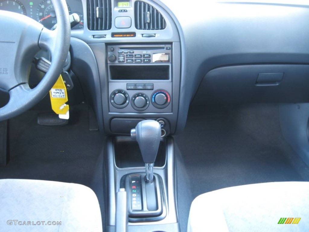2006 Elantra GLS Sedan - Ebony Black / Gray photo #25