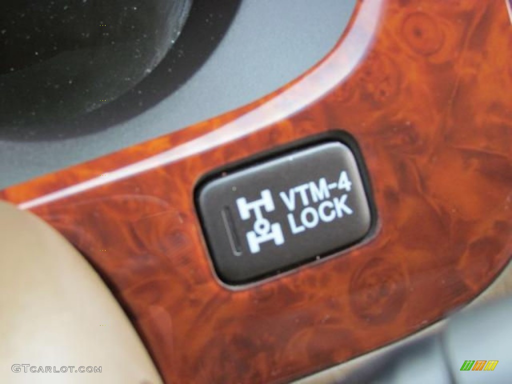 2004 MDX Touring - Aspen White Pearl / Saddle photo #18