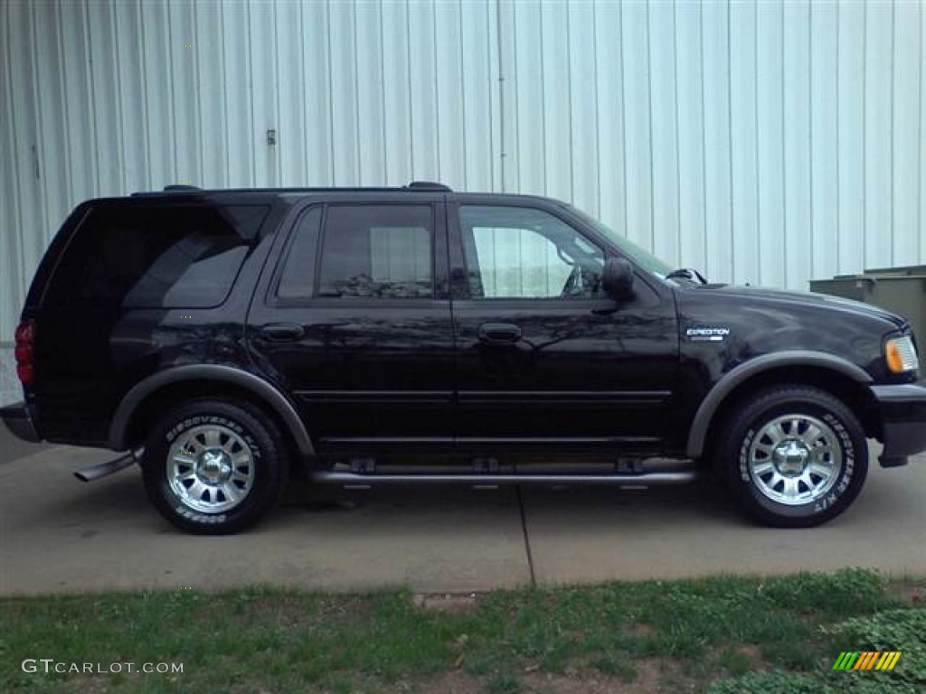 2002 Expedition XLT - Black / Medium Graphite photo #17