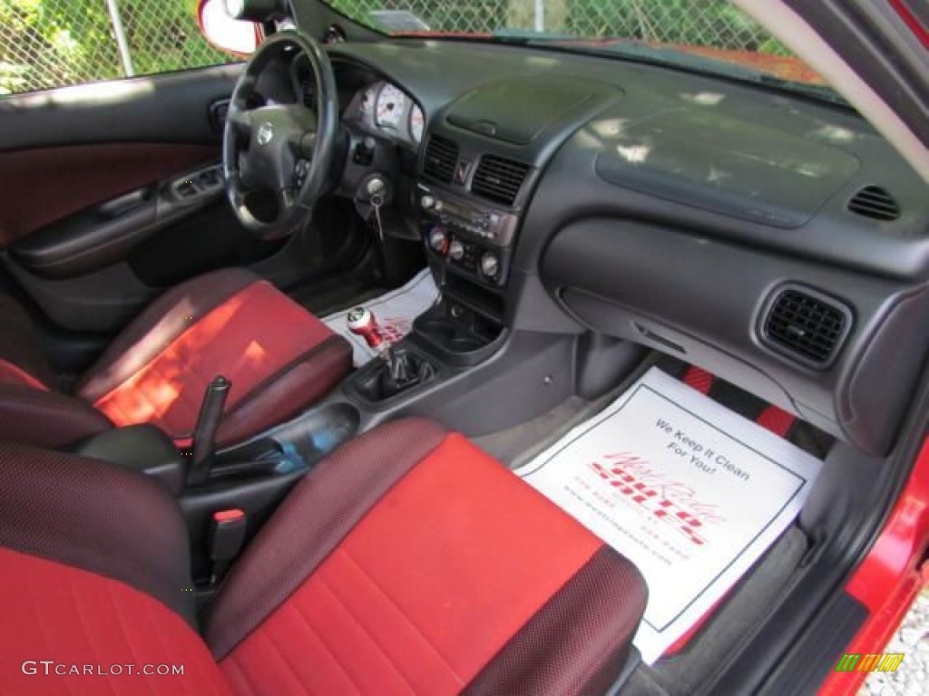 2002 Nissan Sentra SE-R Spec V Interior Color Photos