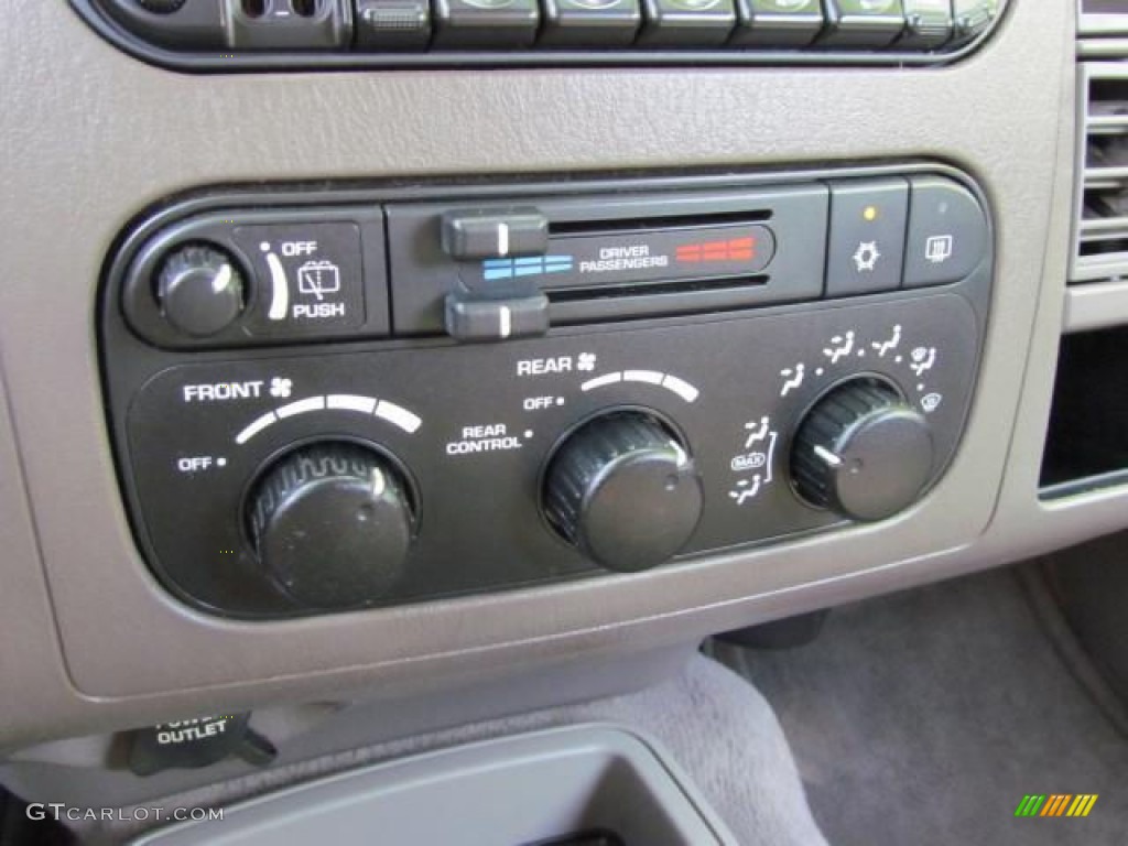 2002 Dodge Durango SLT 4x4 Controls Photo #57647356